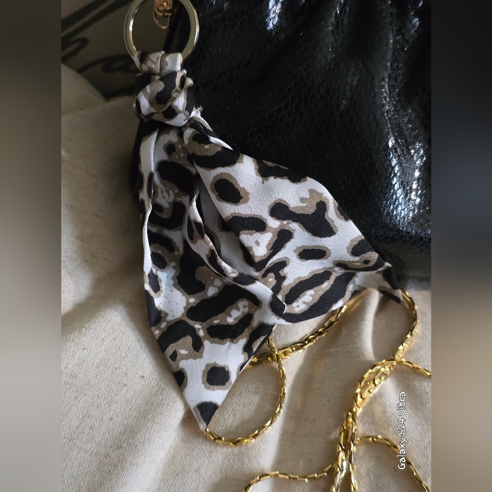 Finesse La Model Black Python Snakeskin Purse Euc… - image 4